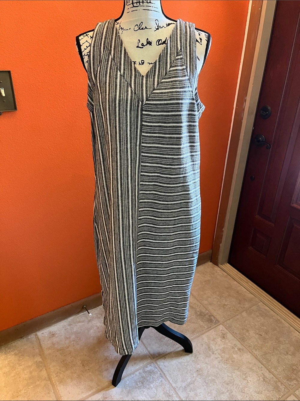 Sleeveless Striped Knit Midi Dress - Black & White